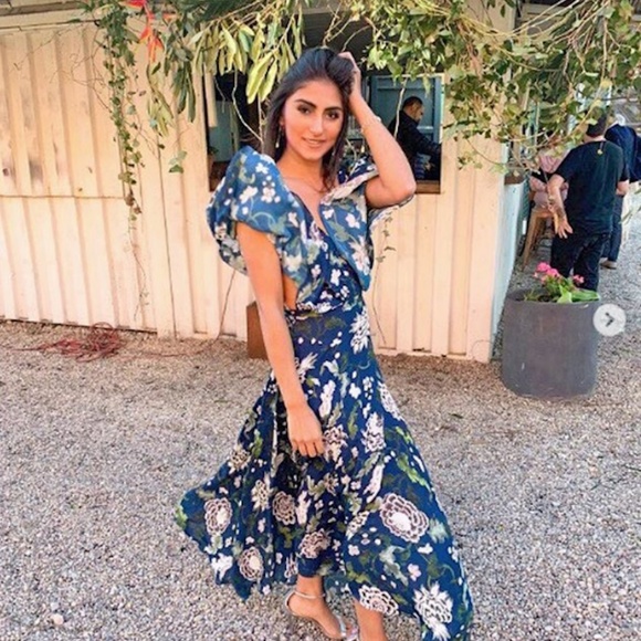 Meet your Posher, Tara - Picture 2 of 2